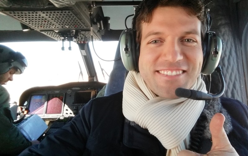 In elicottero per raccontare i salvataggi della Norman Atlantic
