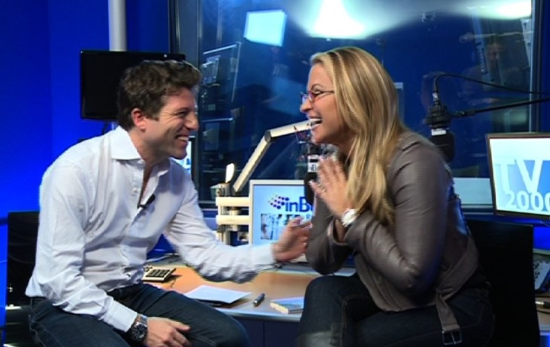 Anastacia con Fabio Bolzetta negli studi milanesi di TV2000 e radio InBlu